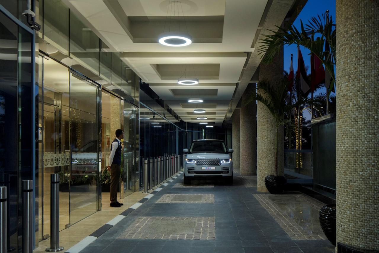 Radisson Blu Hotel Apartment Dubai Silicon Oasis Екстер'єр фото