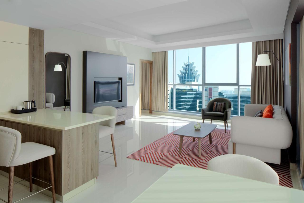 Radisson Blu Hotel Apartment Dubai Silicon Oasis Екстер'єр фото