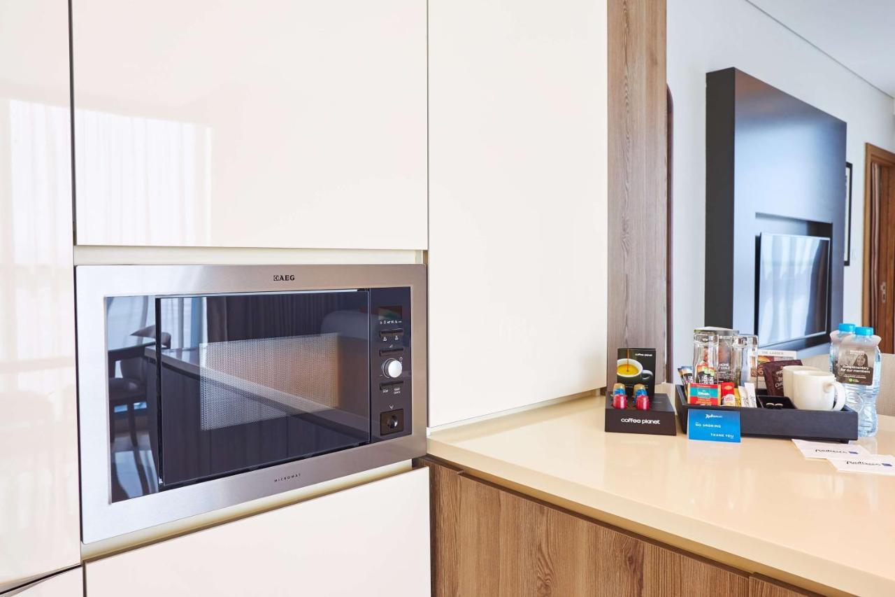 Radisson Blu Hotel Apartment Dubai Silicon Oasis Екстер'єр фото